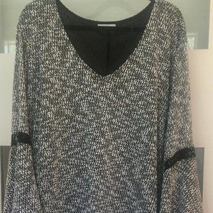 Gray & Black Bell Sleeve Top